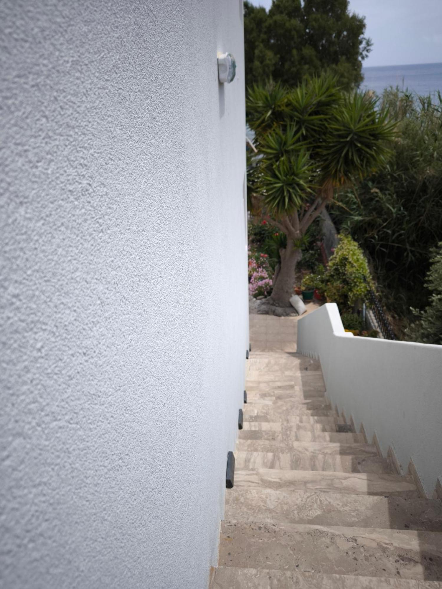 Alexia Rooms Paleochora Exterior foto